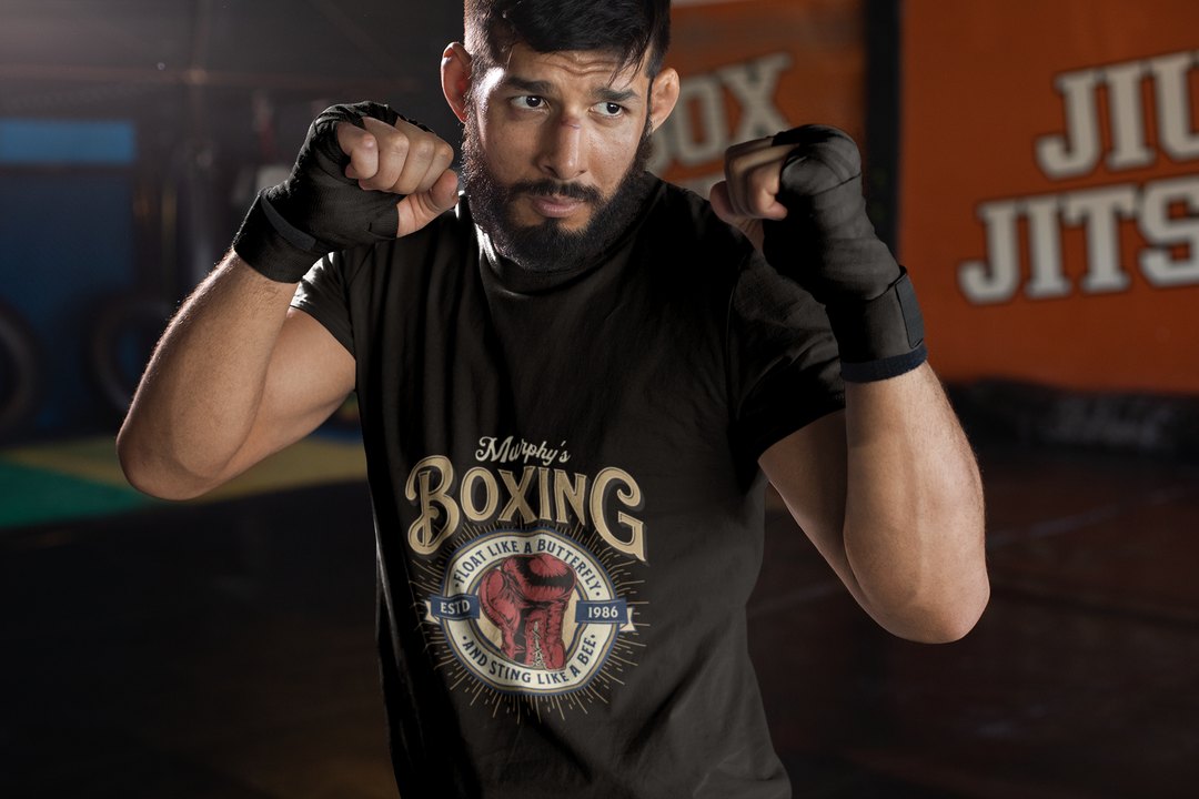 Murphys Boxing Sports boxing t-shirt in black, sparring shot