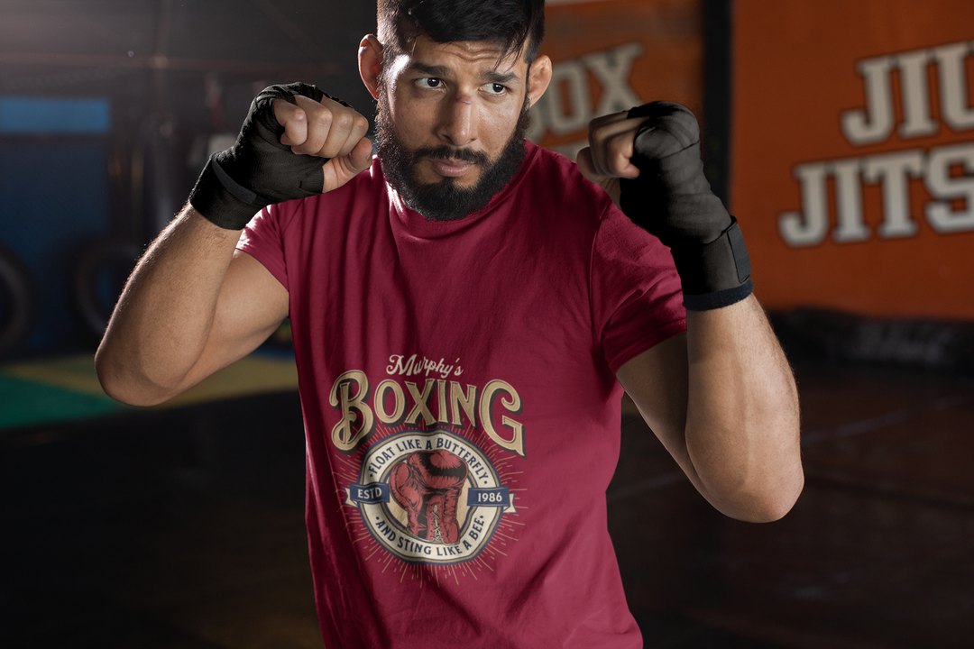 Murphys Boxing Sports boxing t-shirt in burgundy, sparring shot