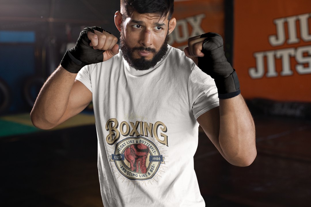 Murphys Boxing Sports boxing t-shirt in white, sparring shot