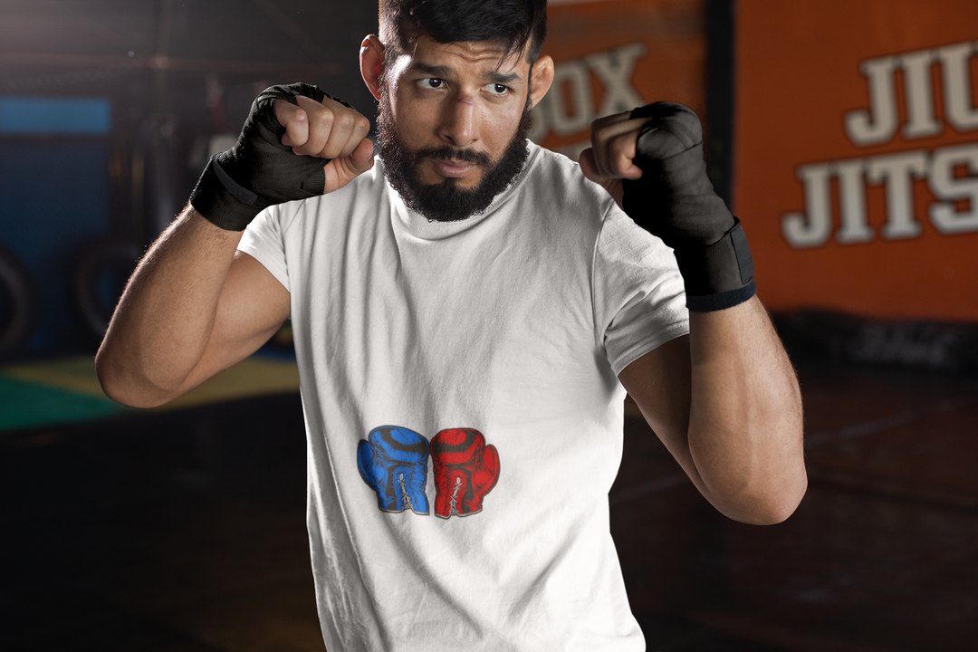 Twin Boxing Club Fighting boxing t-shirt in white, sparring shot