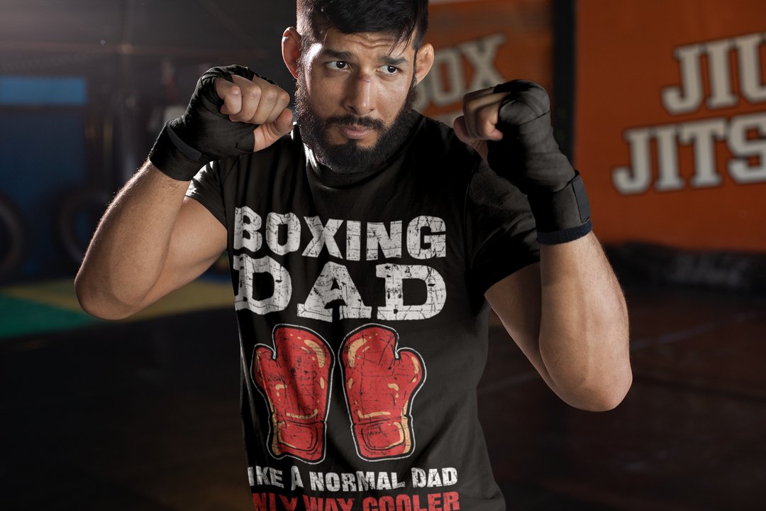 Boxing Dad boxing t-shirt in black, sparring shot
