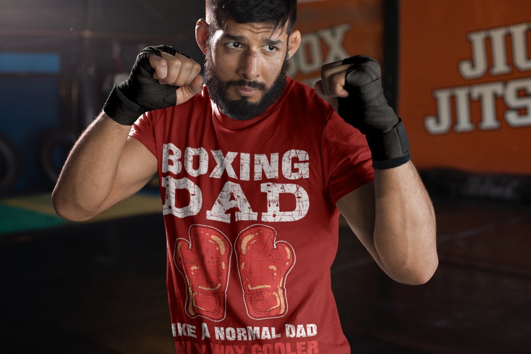 Boxing Dad boxing t-shirt in red, sparring shot