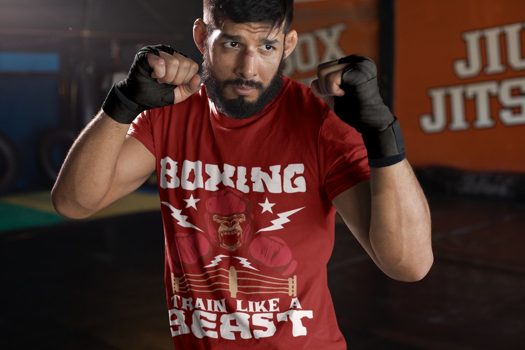 Gorilla Boxing Lightning boxing t-shirt in red, sparring shot