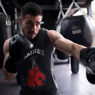 Trainer Glove boxing vest in black, shadowboxing shot
